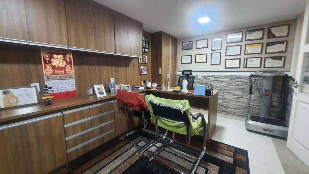 Casa de Condomínio à venda com 5 quartos, 400m² - Foto 10