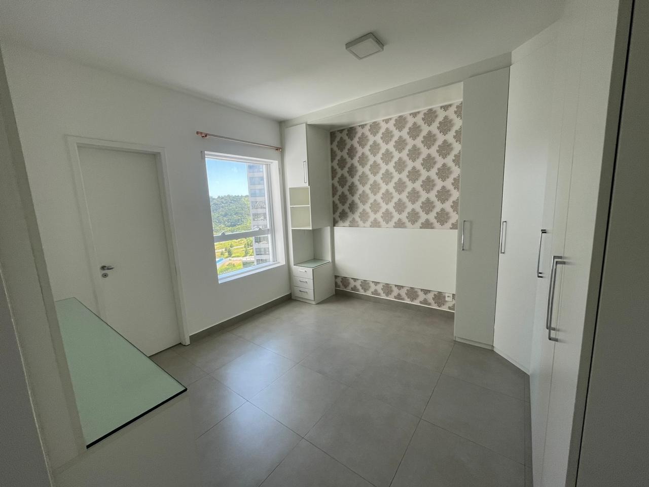 Apartamento para alugar com 2 quartos, 70m² - Foto 12