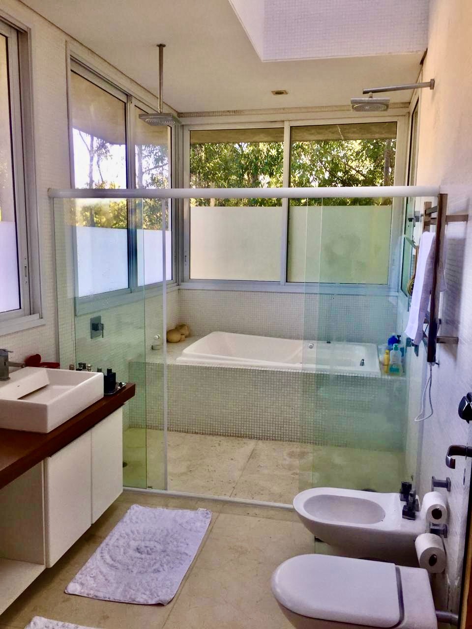 Casa de Condomínio para alugar com 4 quartos, 900m² - Foto 13