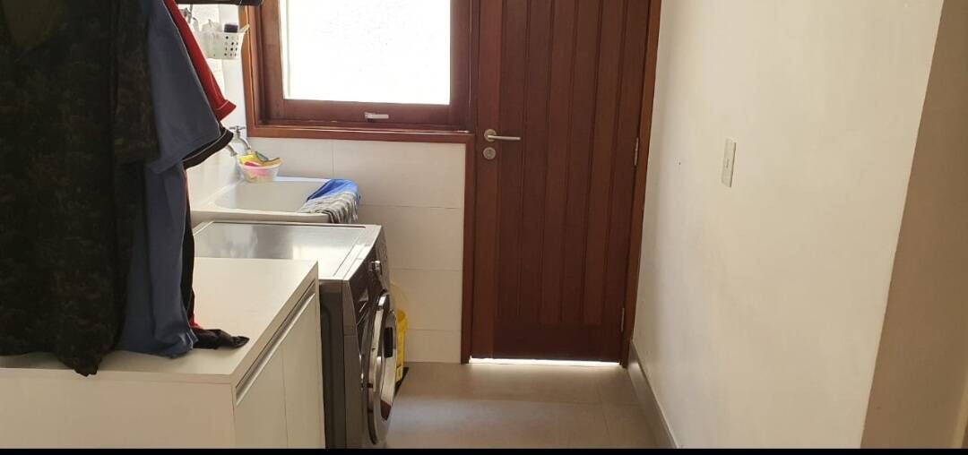 Casa de Condomínio à venda com 3 quartos, 300m² - Foto 8