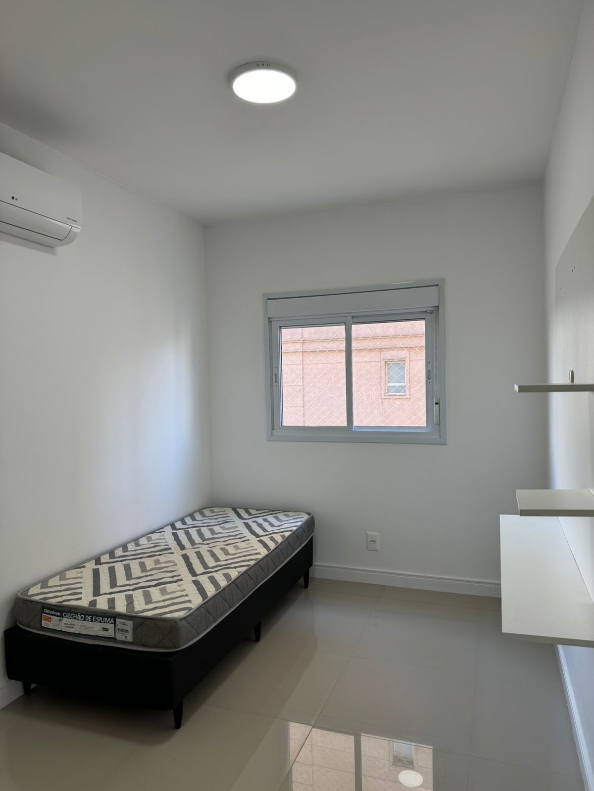 Apartamento para alugar com 3 quartos, 110m² - Foto 8