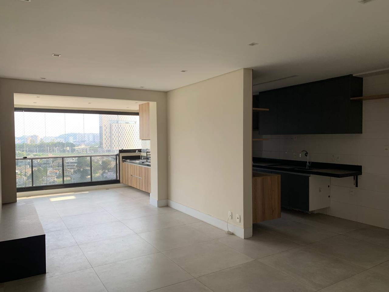 Apartamento à venda com 3 quartos, 112m² - Foto 1