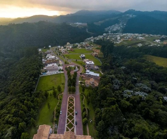 Casa de Condomínio à venda com 4 quartos, 400m² - Foto 23