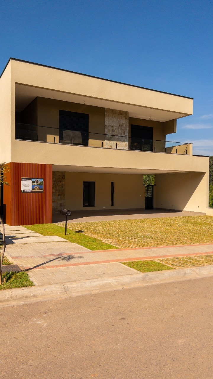 Casa à venda com 4 quartos, 509m² - Foto 1