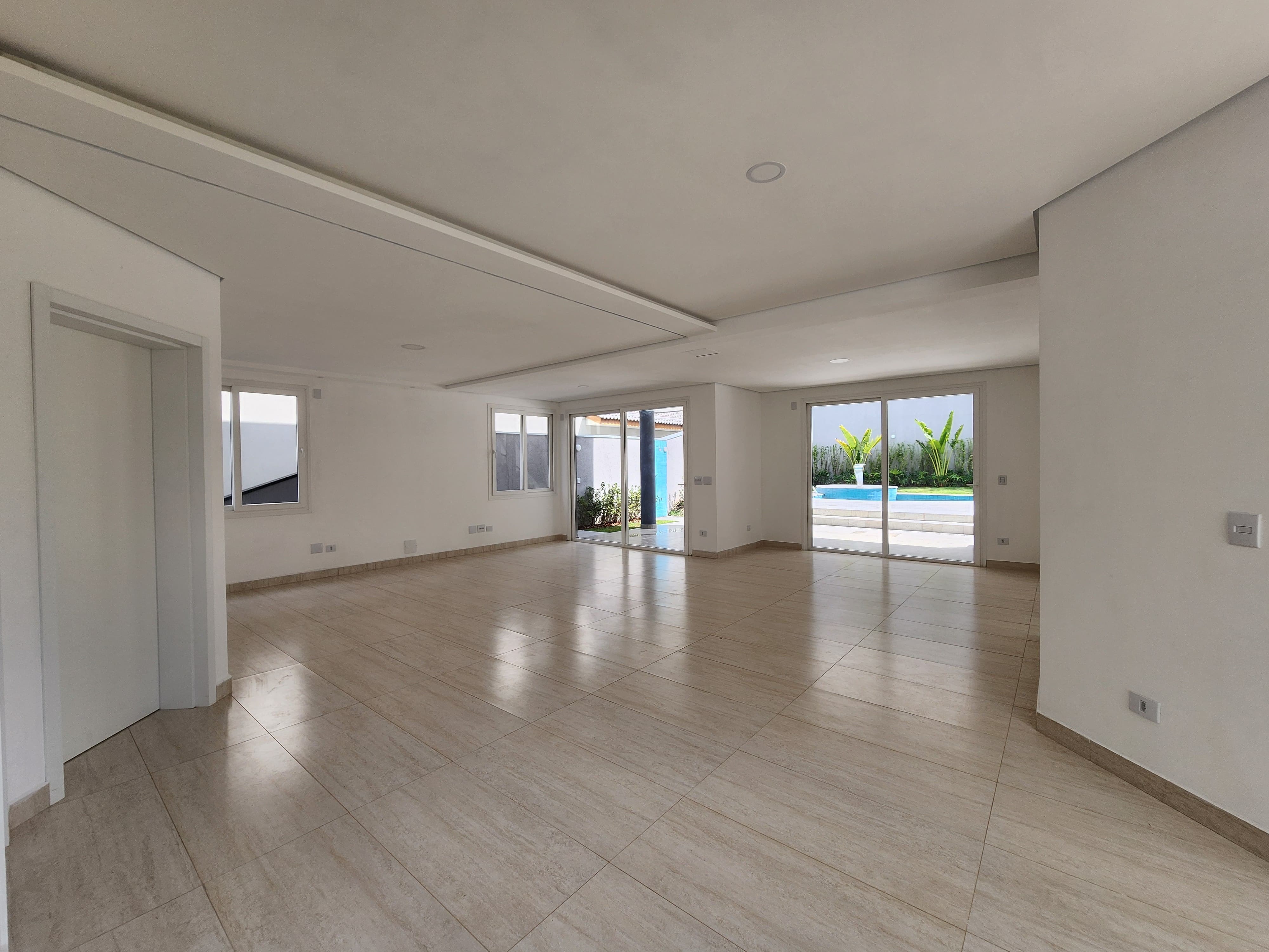 Casa para alugar com 4 quartos, 450m² - Foto 4