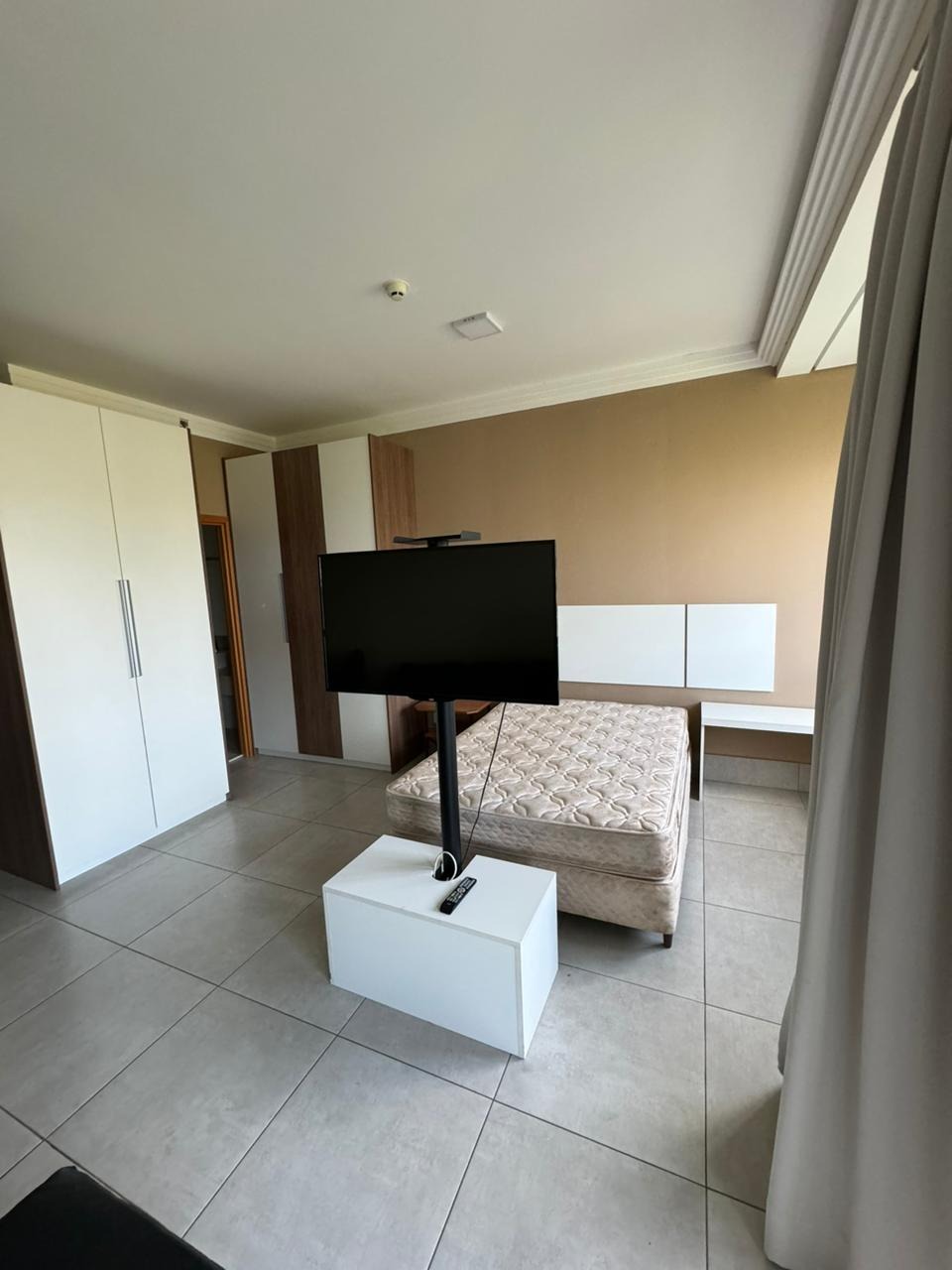 Apartamento à venda e aluguel com 1 quarto, 45m² - Foto 27