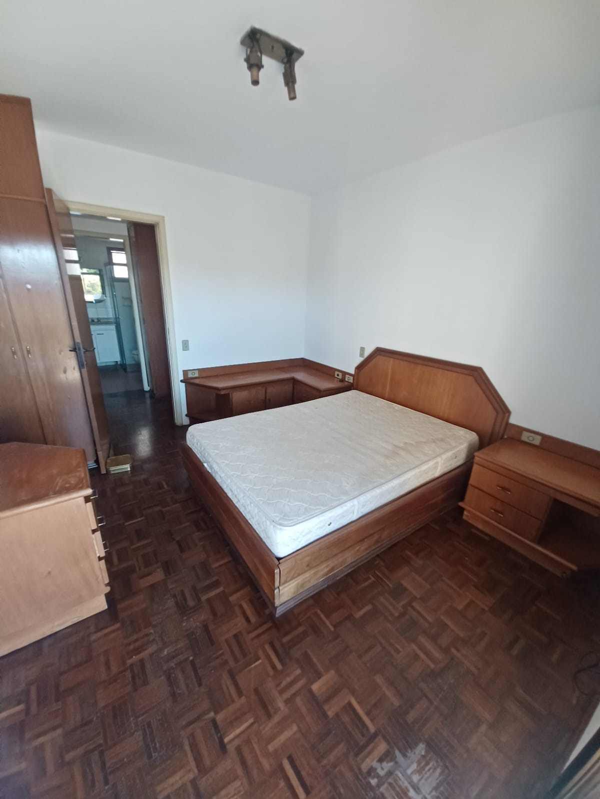 Apartamento à venda com 3 quartos, 136m² - Foto 18