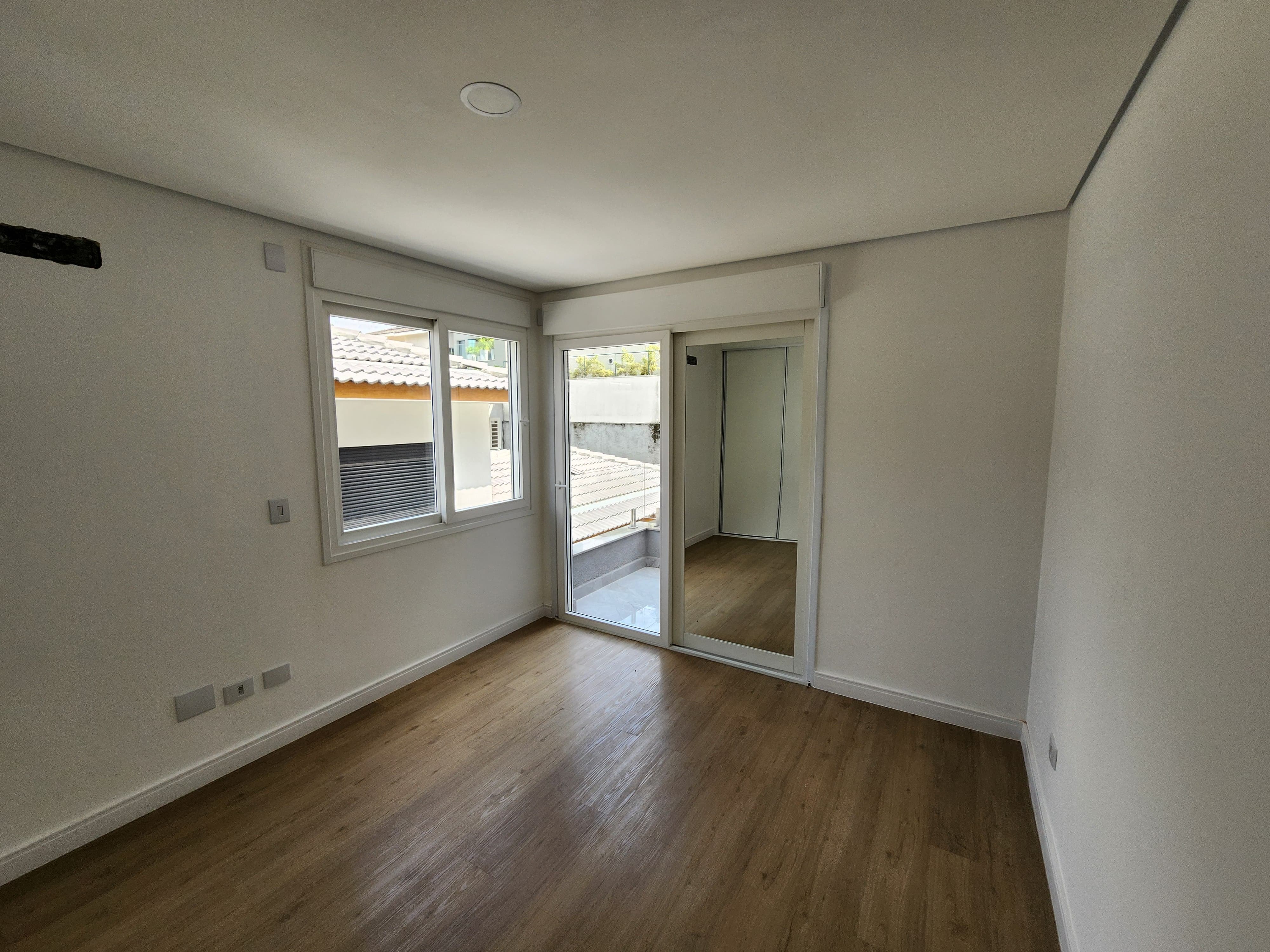 Casa para alugar com 4 quartos, 450m² - Foto 14