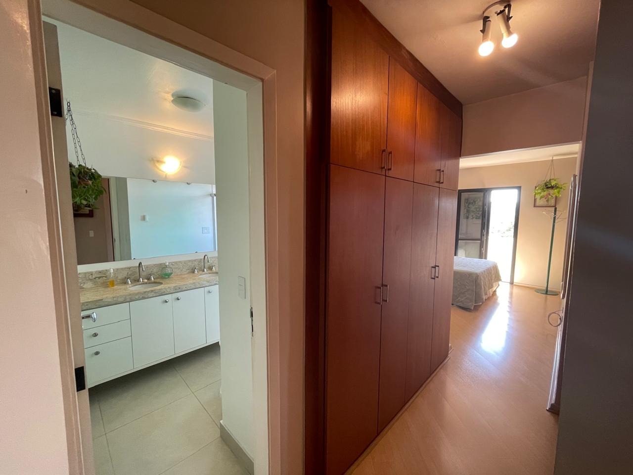 Apartamento para alugar com 2 quartos, 144m² - Foto 12