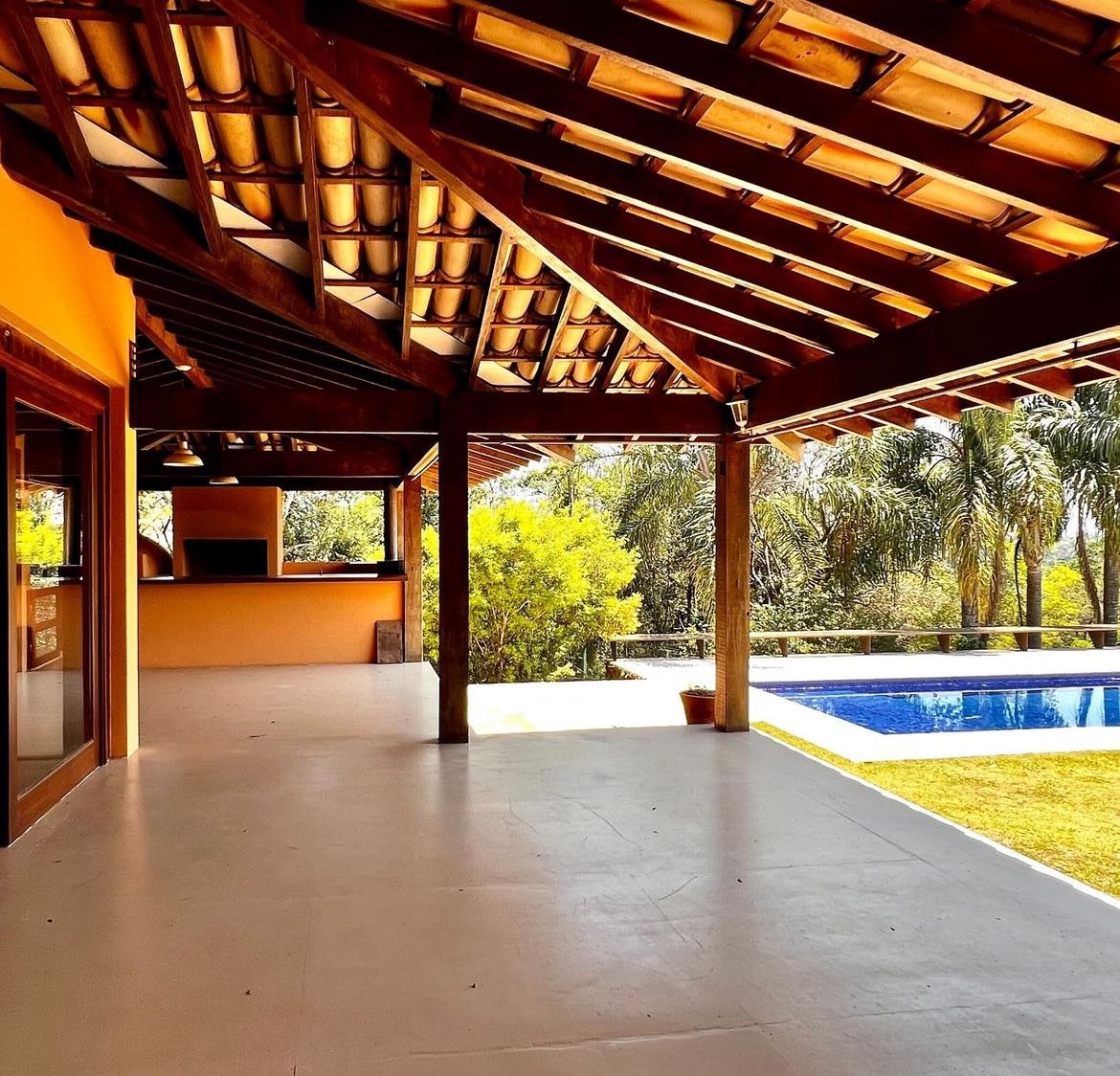 Casa à venda com 4 quartos, 1000m² - Foto 9