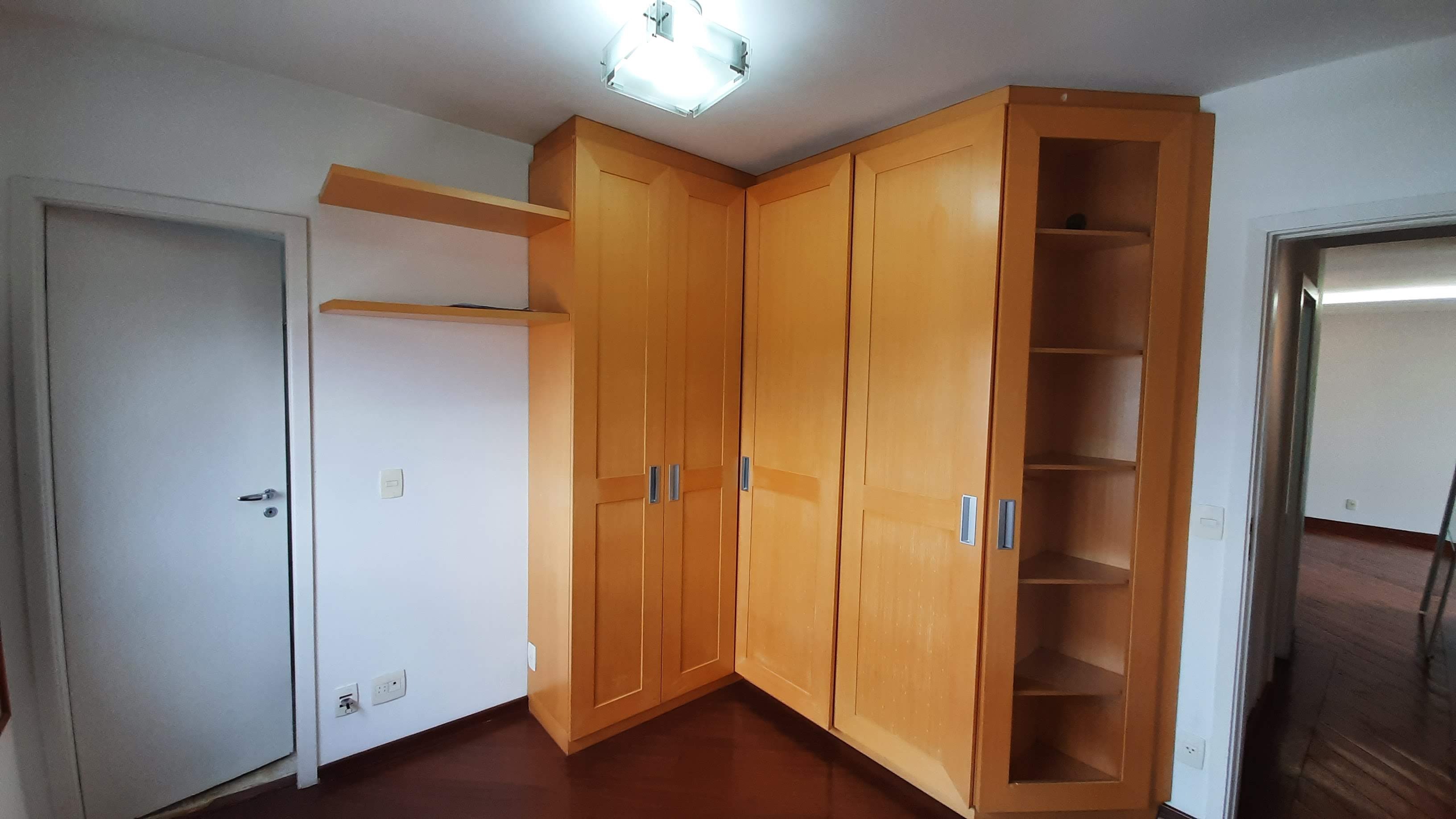 Apartamento para alugar com 2 quartos, 98m² - Foto 8