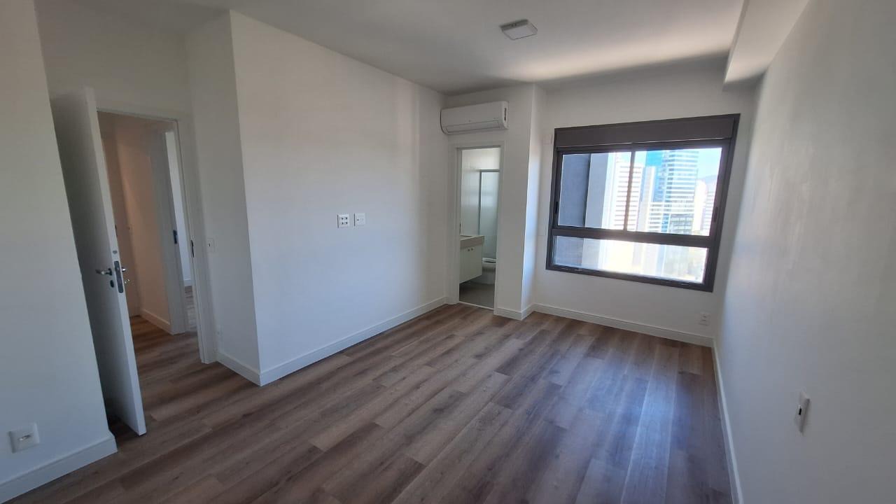 Apartamento para alugar com 2 quartos, 95m² - Foto 10