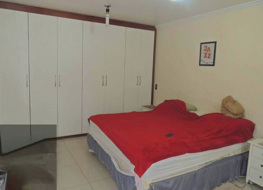 Casa de Condomínio à venda com 4 quartos, 265m² - Foto 12