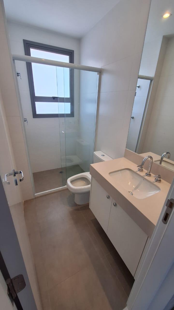 Apartamento para alugar com 2 quartos, 95m² - Foto 13