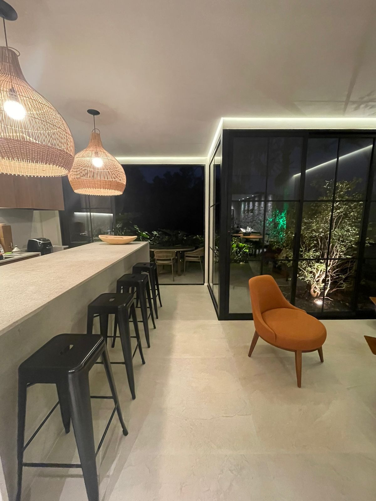 Casa à venda com 3 quartos, 224m² - Foto 7