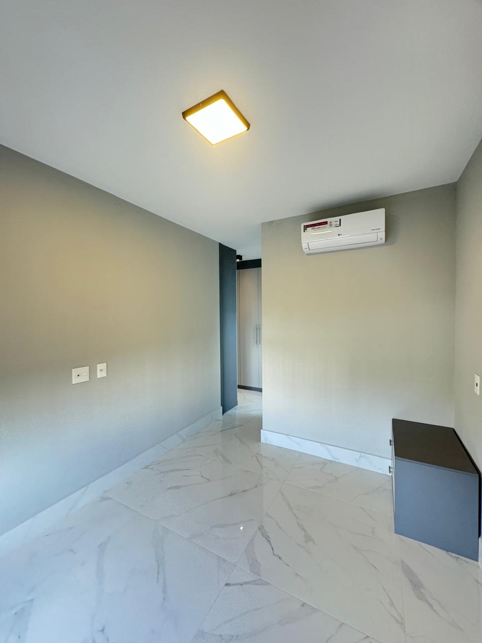 Apartamento para alugar com 3 quartos, 110m² - Foto 13