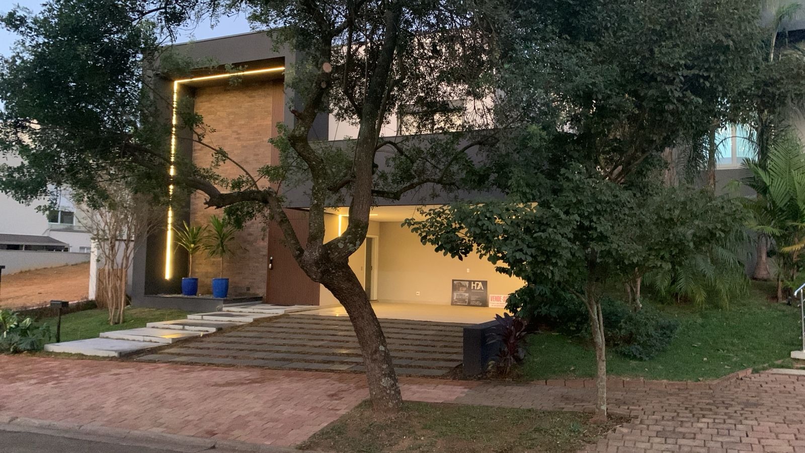 Casa de Condomínio à venda com 4 quartos, 399m² - Foto 12