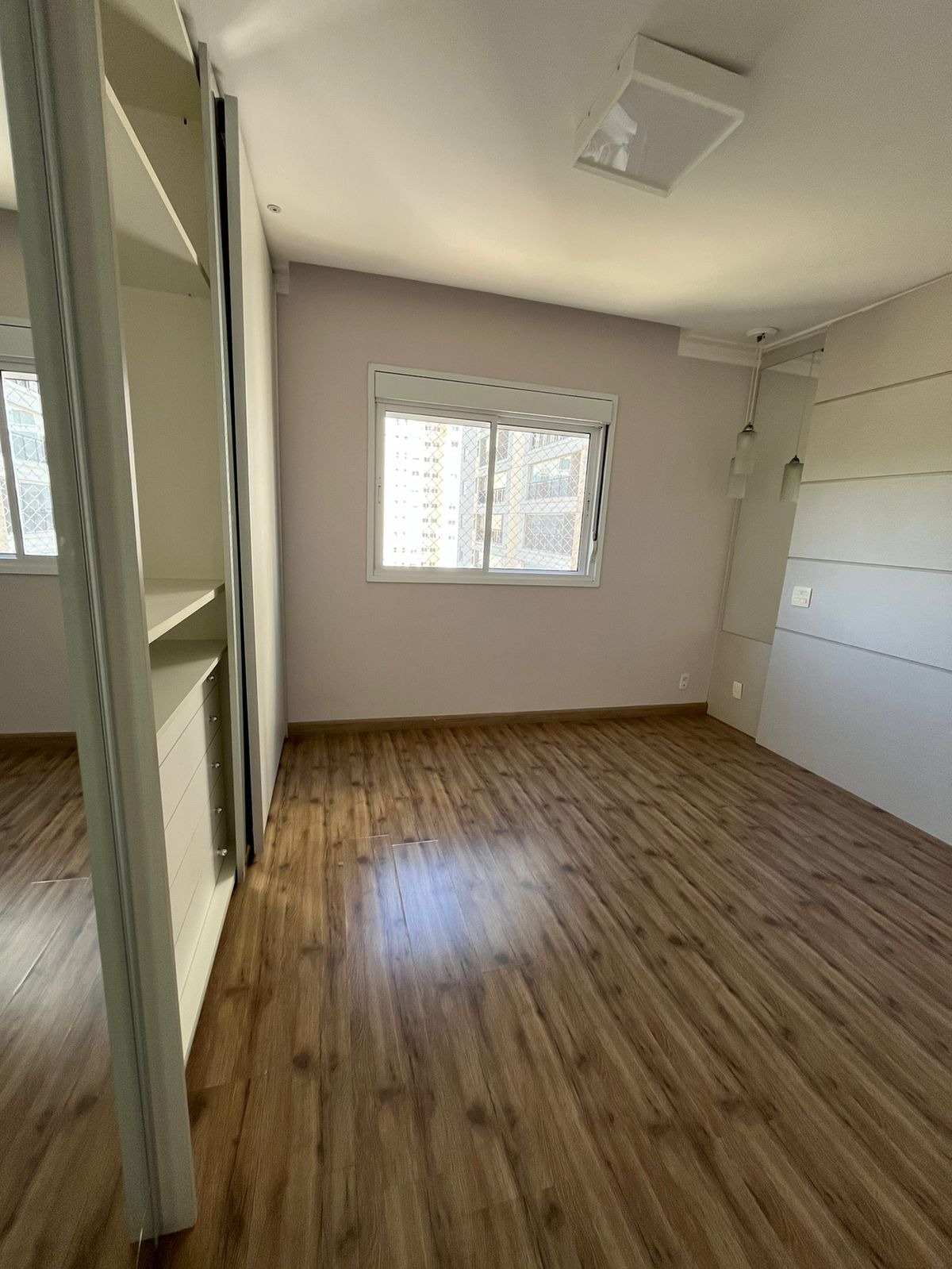 Apartamento para alugar com 2 quartos, 110m² - Foto 11