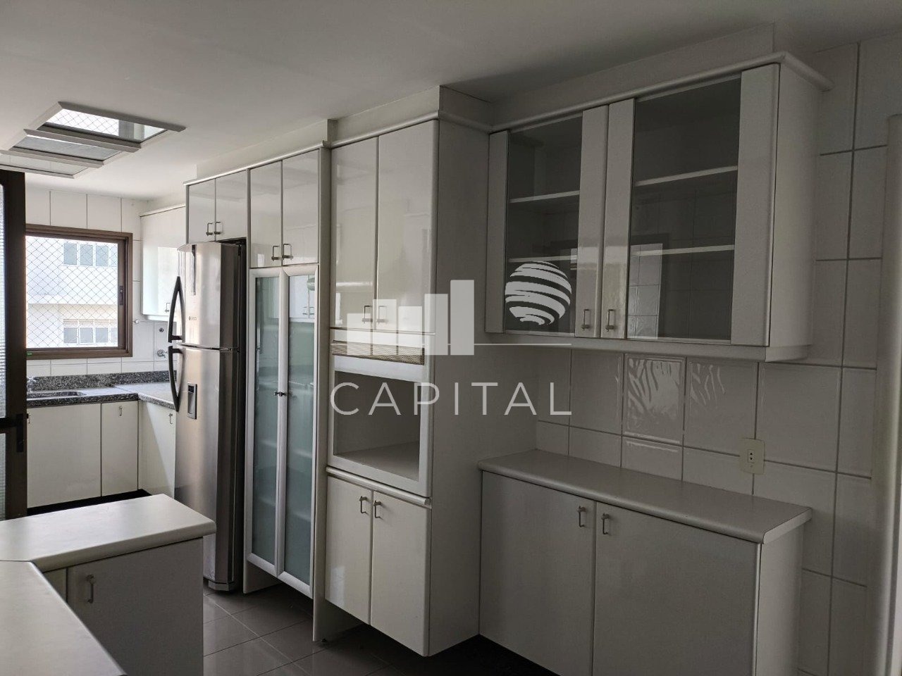 Apartamento para alugar com 4 quartos, 288m² - Foto 14