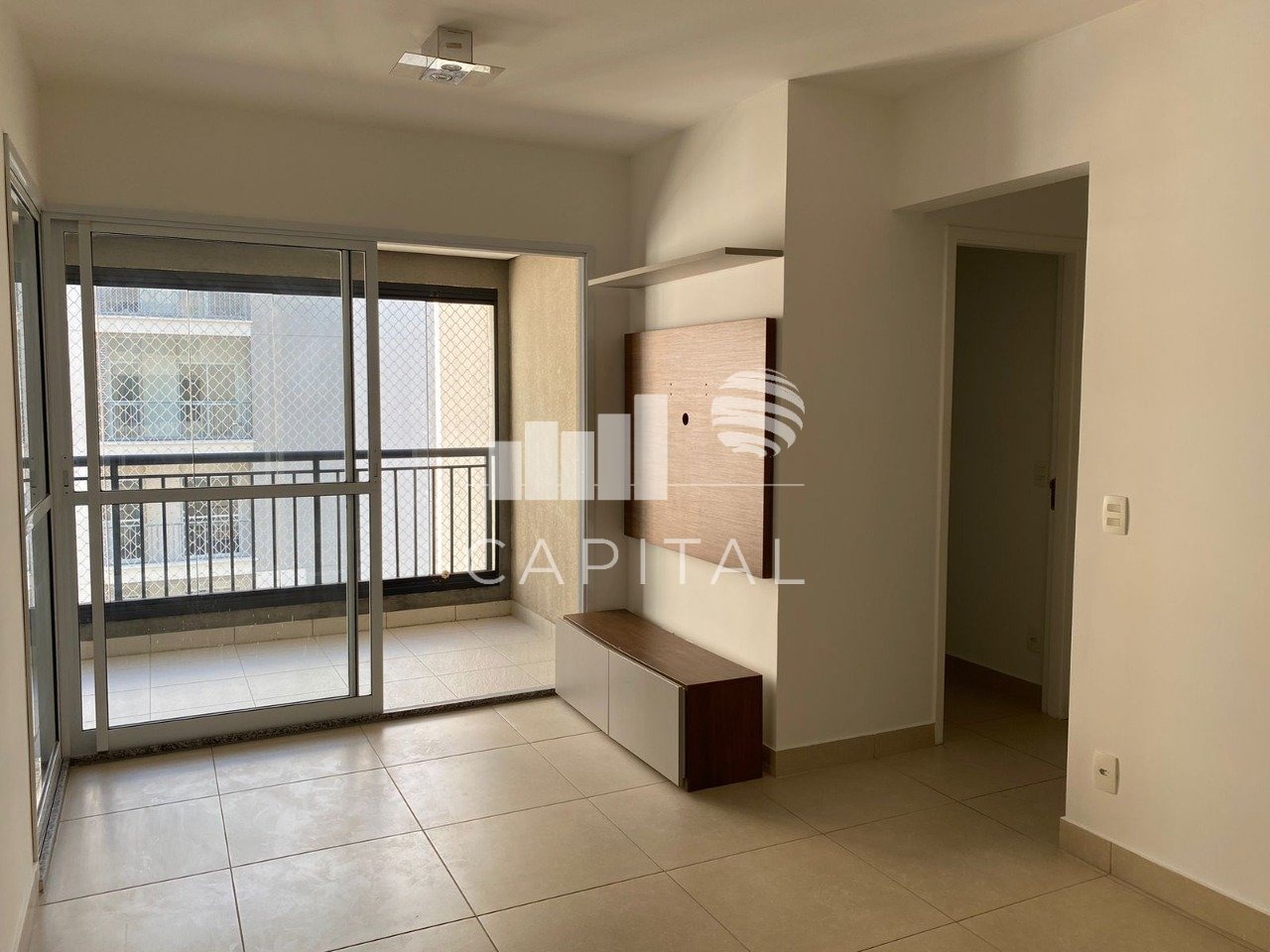 Apartamento para alugar com 2 quartos, 64m² - Foto 2