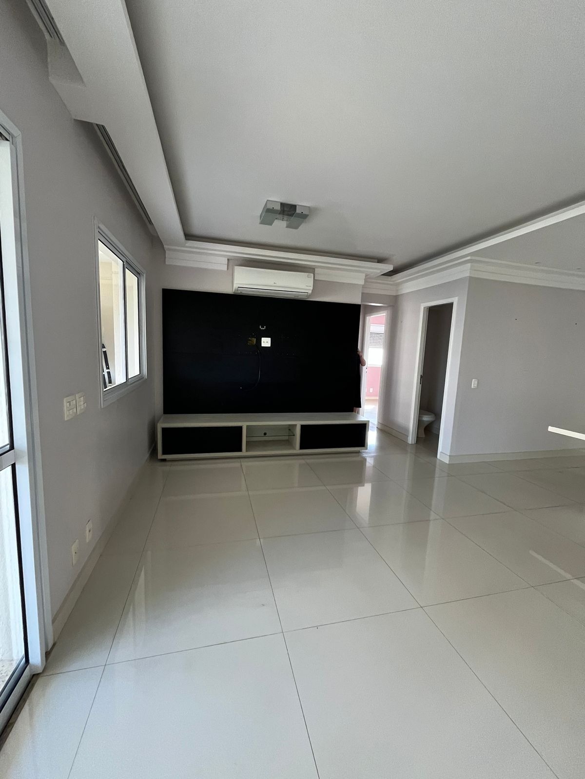 Apartamento para alugar com 2 quartos, 110m² - Foto 2