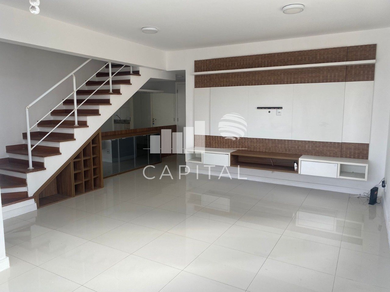 Apartamento para alugar com 2 quartos, 82m² - Foto 1