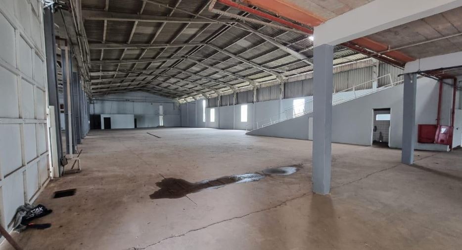 Depósito-Galpão-Armazém à venda e aluguel, 3721m² - Foto 5