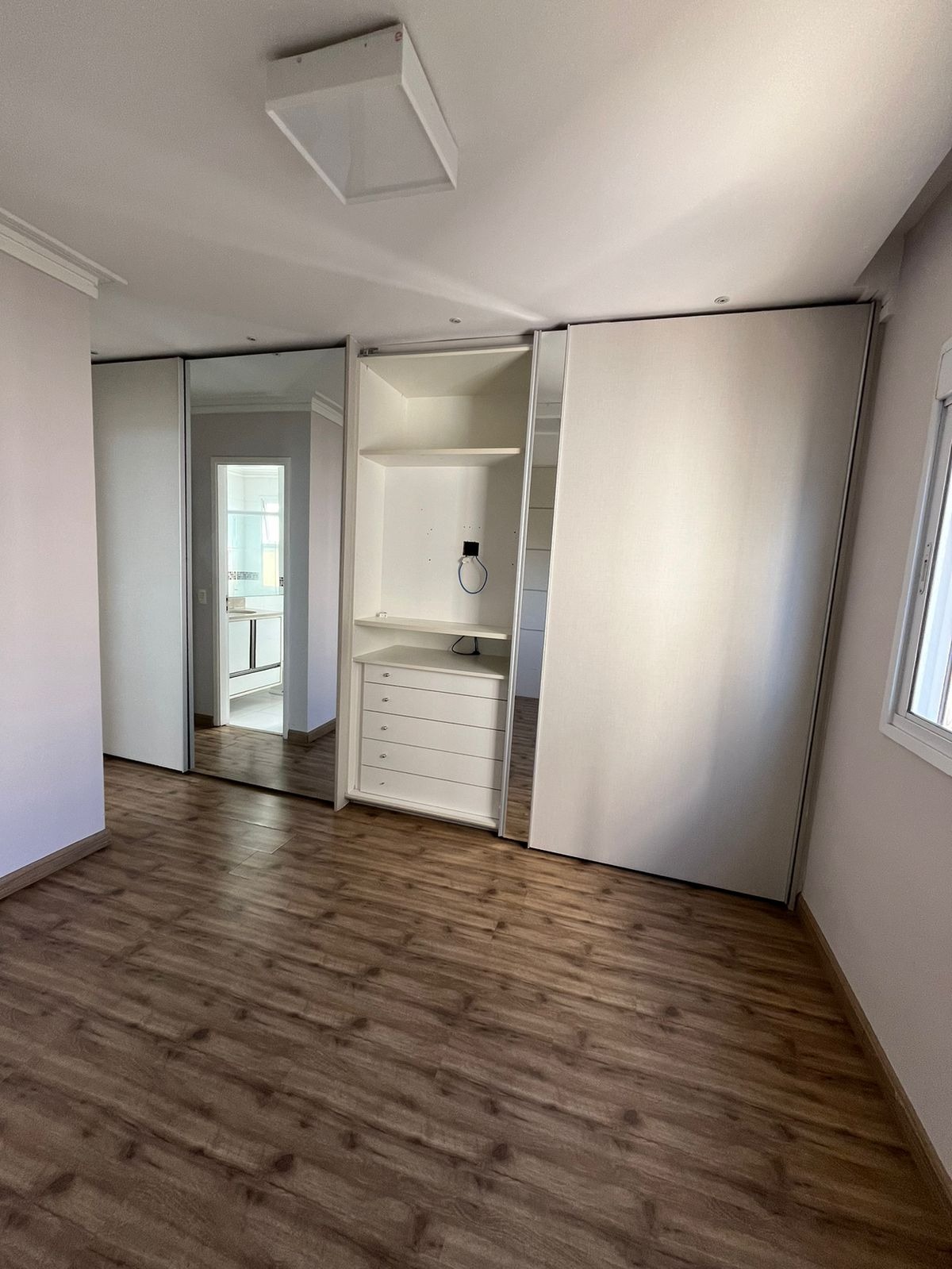 Apartamento para alugar com 2 quartos, 110m² - Foto 9