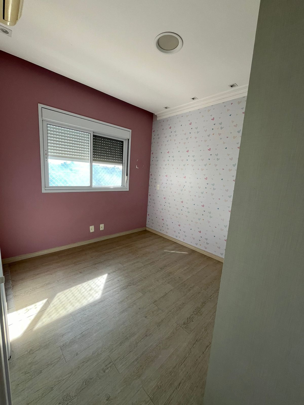 Apartamento para alugar com 2 quartos, 110m² - Foto 12