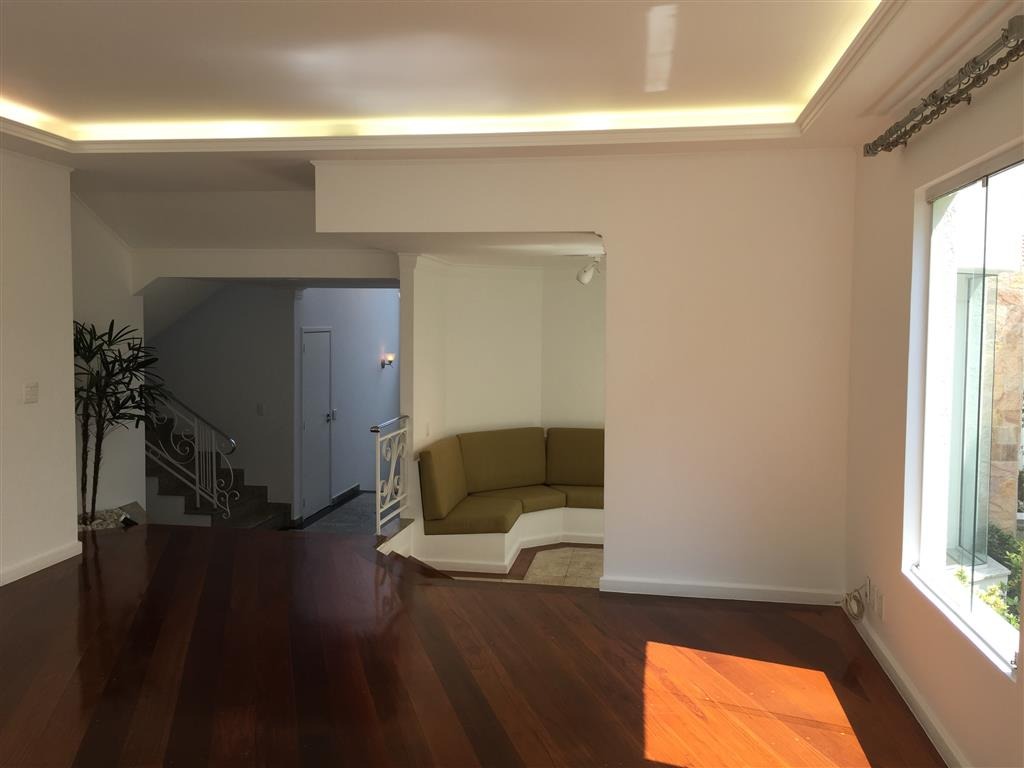 Casa de Condomínio para alugar com 4 quartos, 347m² - Foto 9