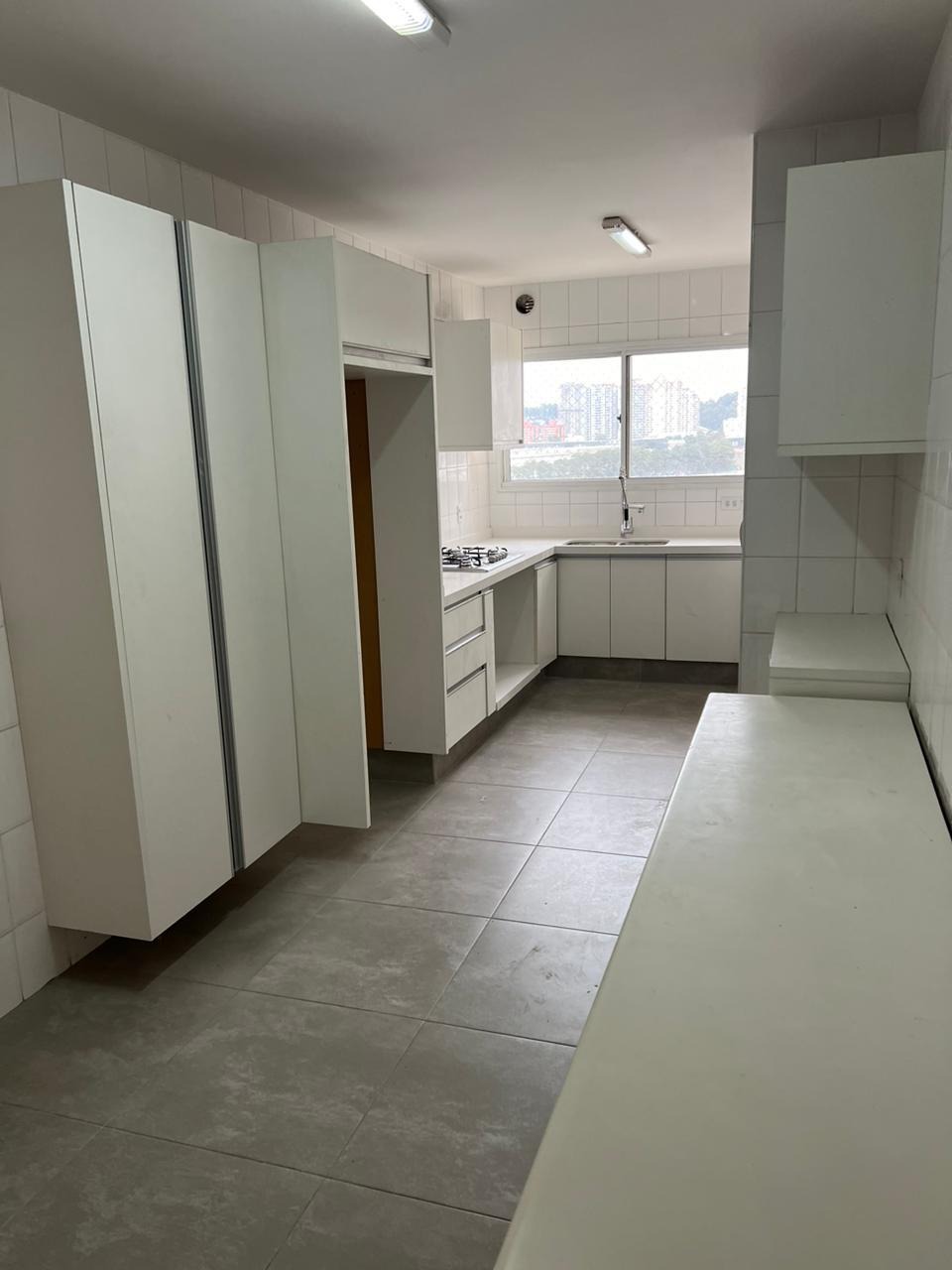 Apartamento à venda com 3 quartos, 165m² - Foto 8