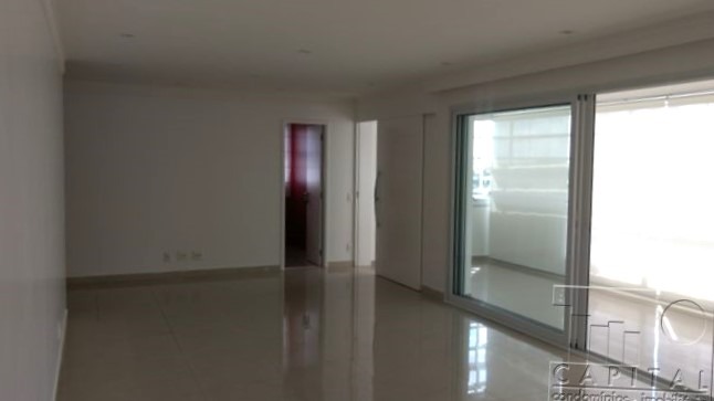 Apartamento para alugar com 3 quartos, 196m² - Foto 2