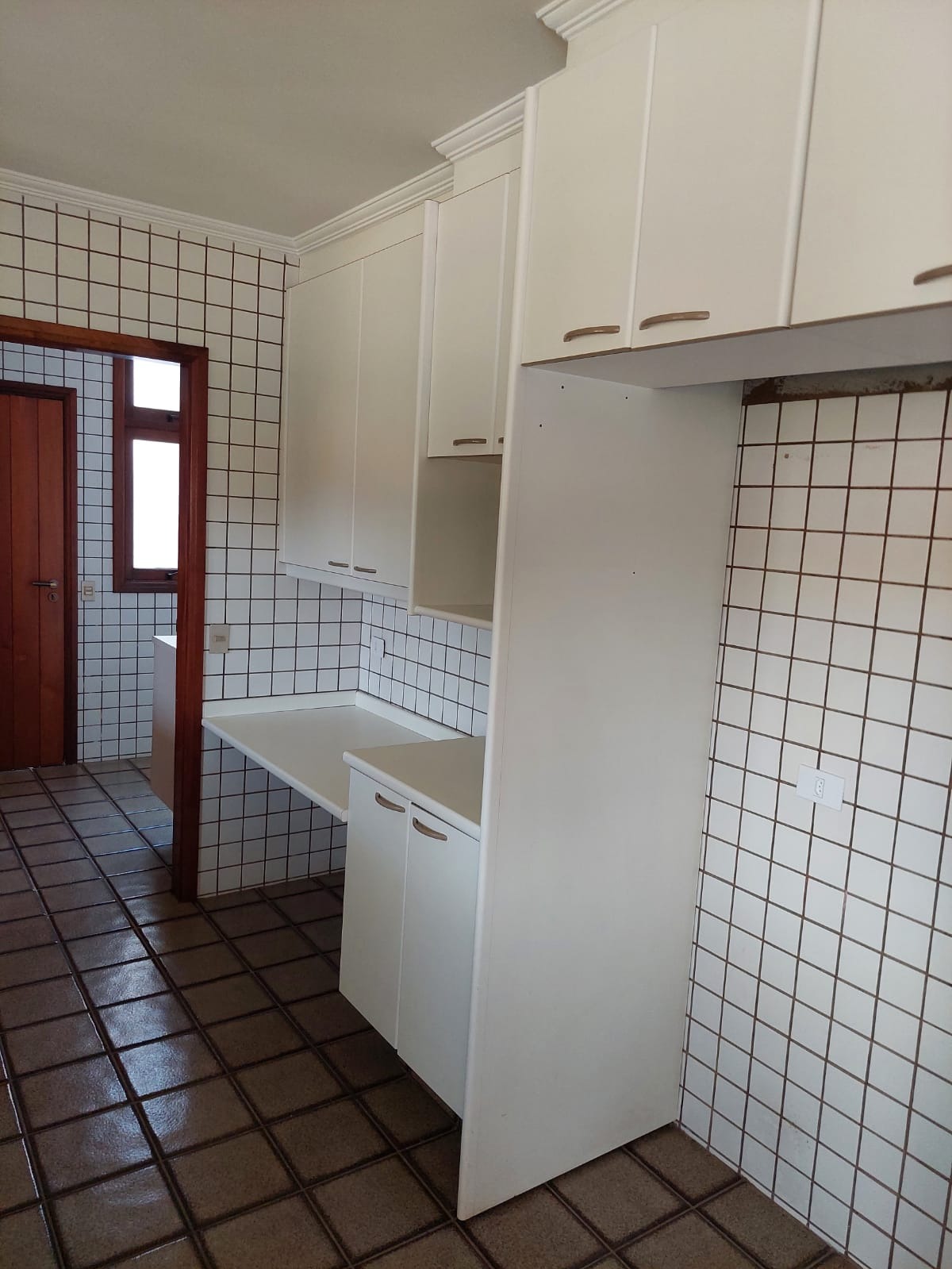 Casa de Condomínio à venda e aluguel com 3 quartos, 420m² - Foto 25