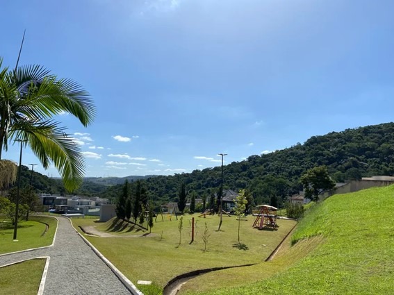 Casa de Condomínio para alugar com 3 quartos, 400m² - Foto 41