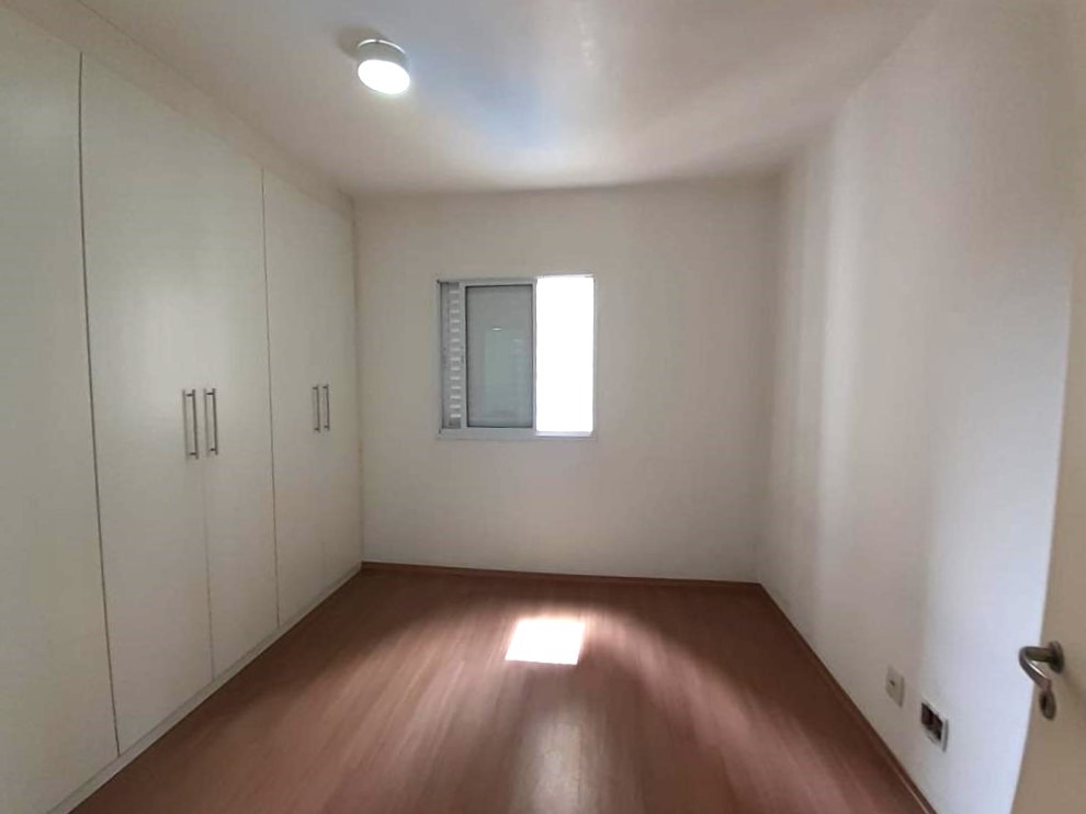 Apartamento para alugar com 3 quartos, 85m² - Foto 13