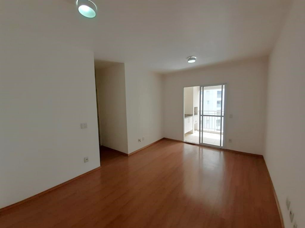 Apartamento para alugar com 3 quartos, 85m² - Foto 4