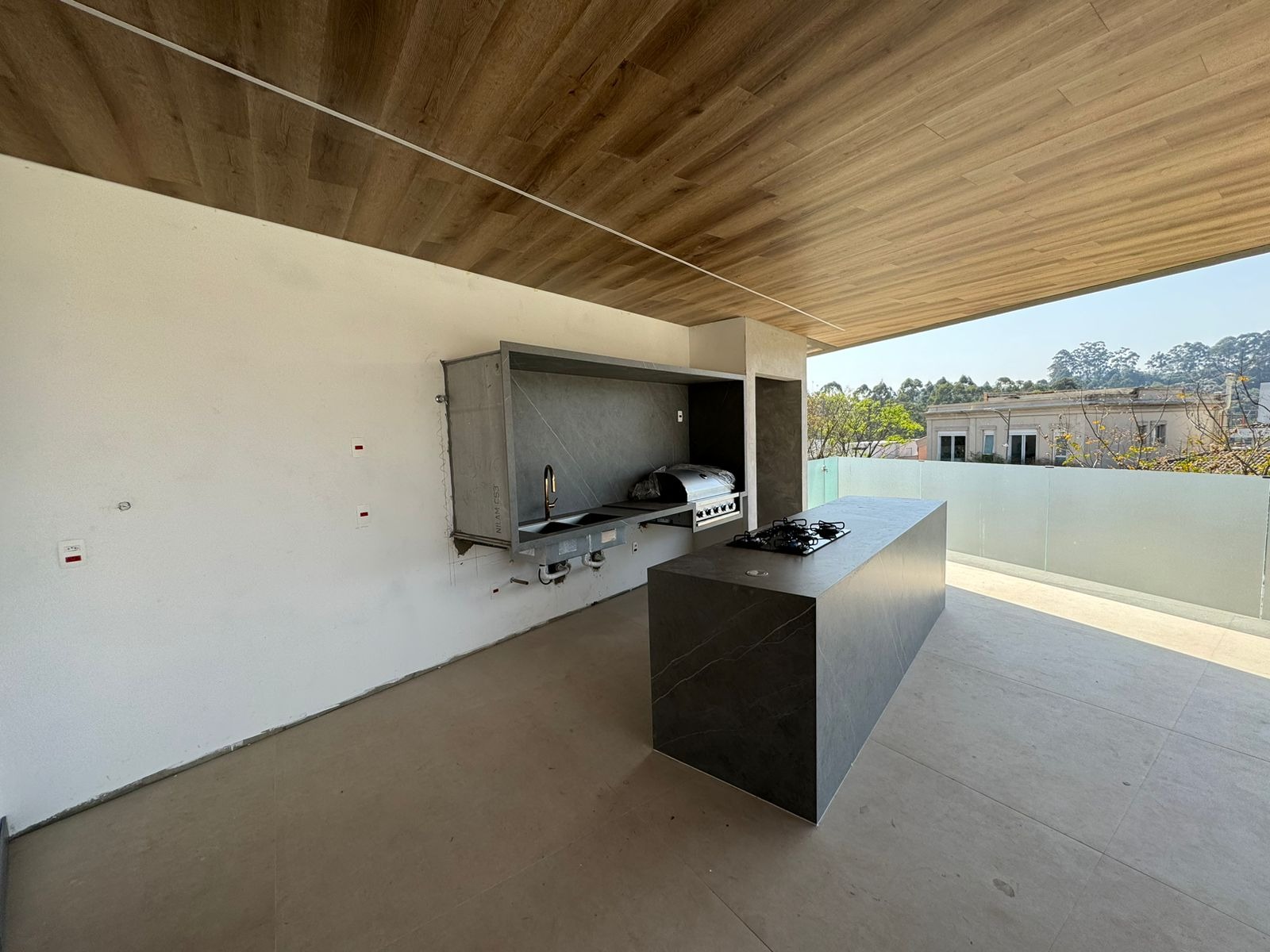 Casa à venda com 4 quartos, 597m² - Foto 4