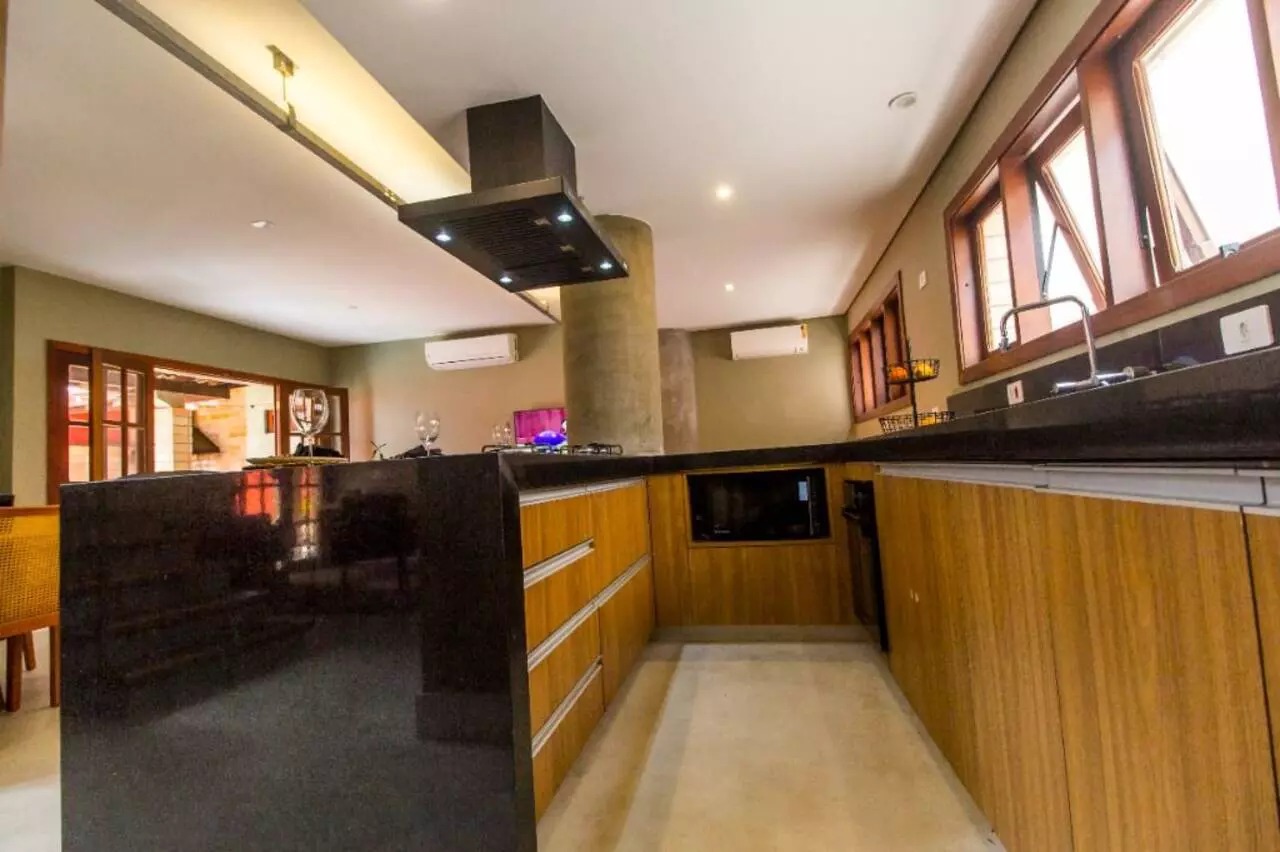 Casa de Condomínio à venda com 4 quartos, 326m² - Foto 10