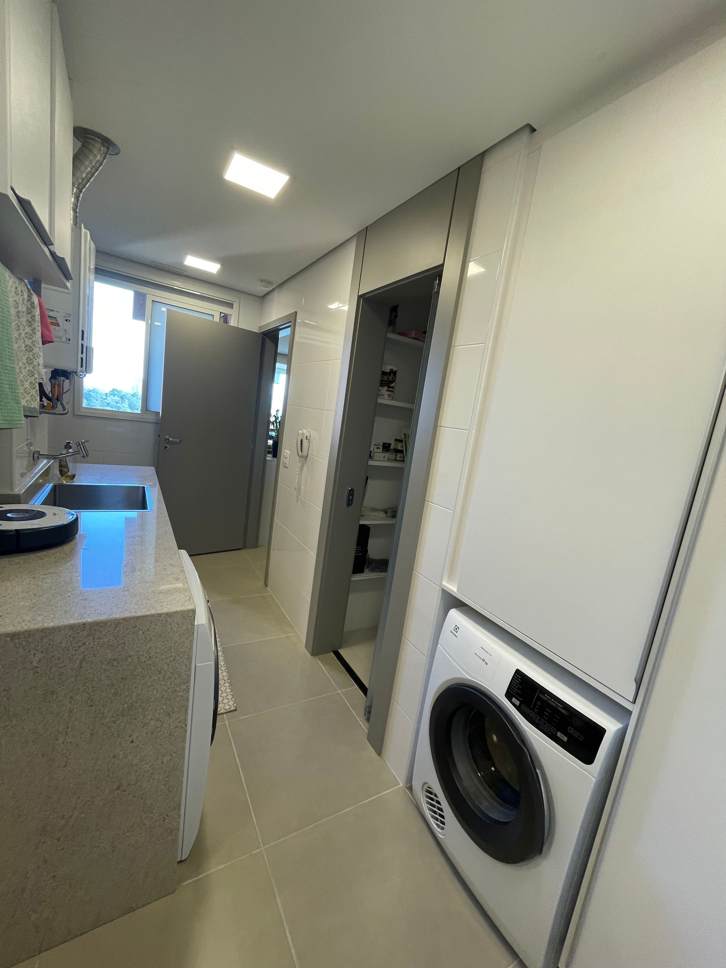 Apartamento à venda com 3 quartos, 176m² - Foto 19