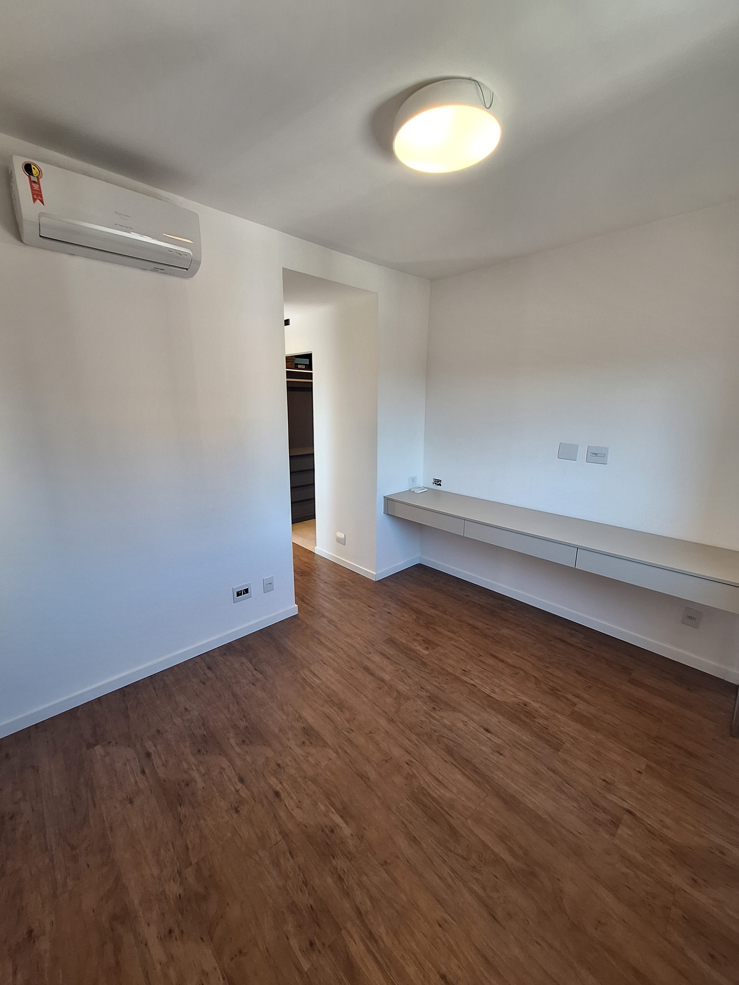 Apartamento para alugar com 3 quartos, 176m² - Foto 6