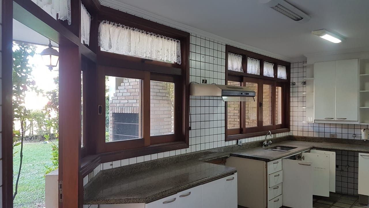 Casa de Condomínio à venda e aluguel com 3 quartos, 420m² - Foto 17