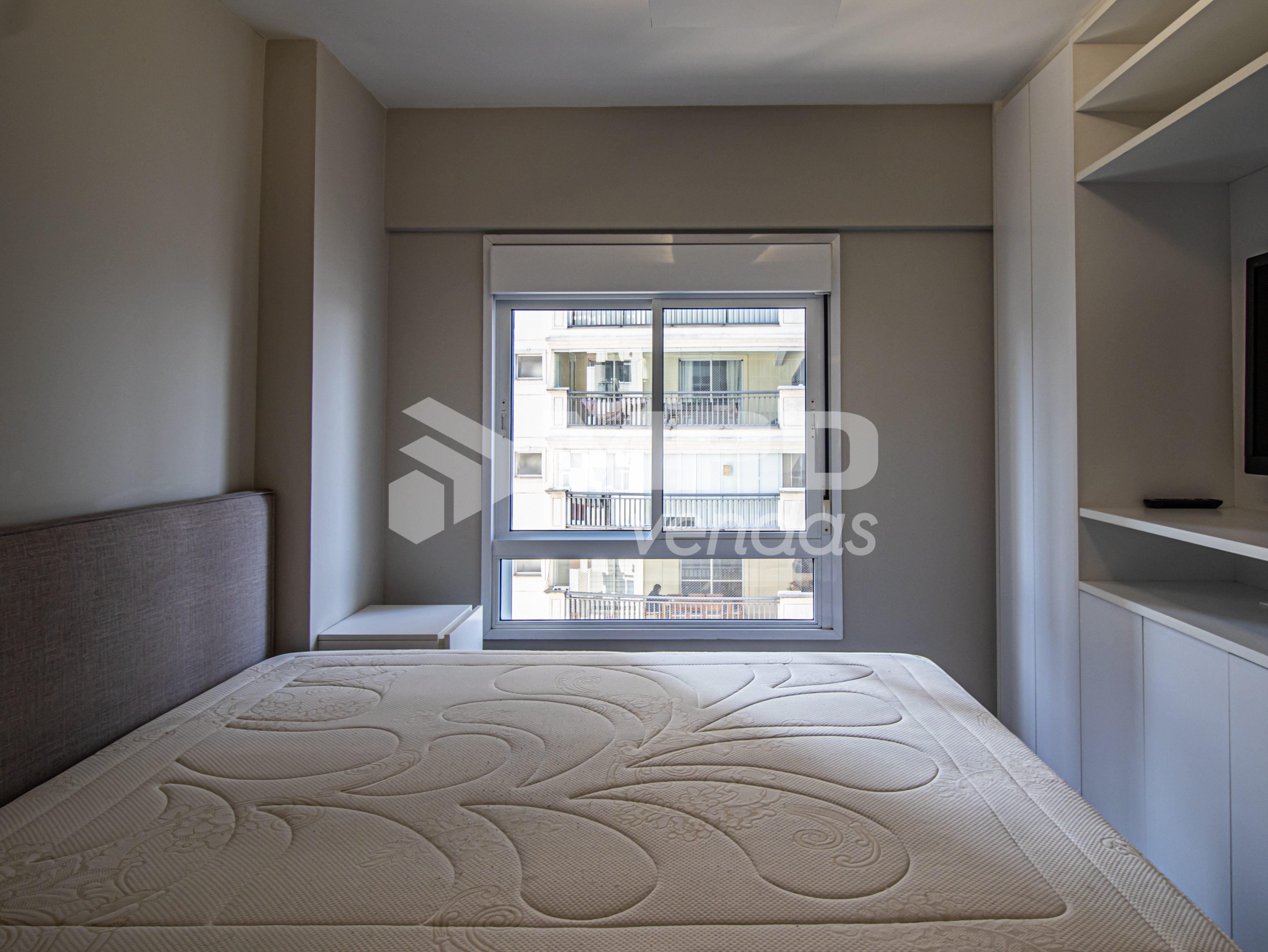 Apartamento à venda com 1 quarto, 49m² - Foto 11