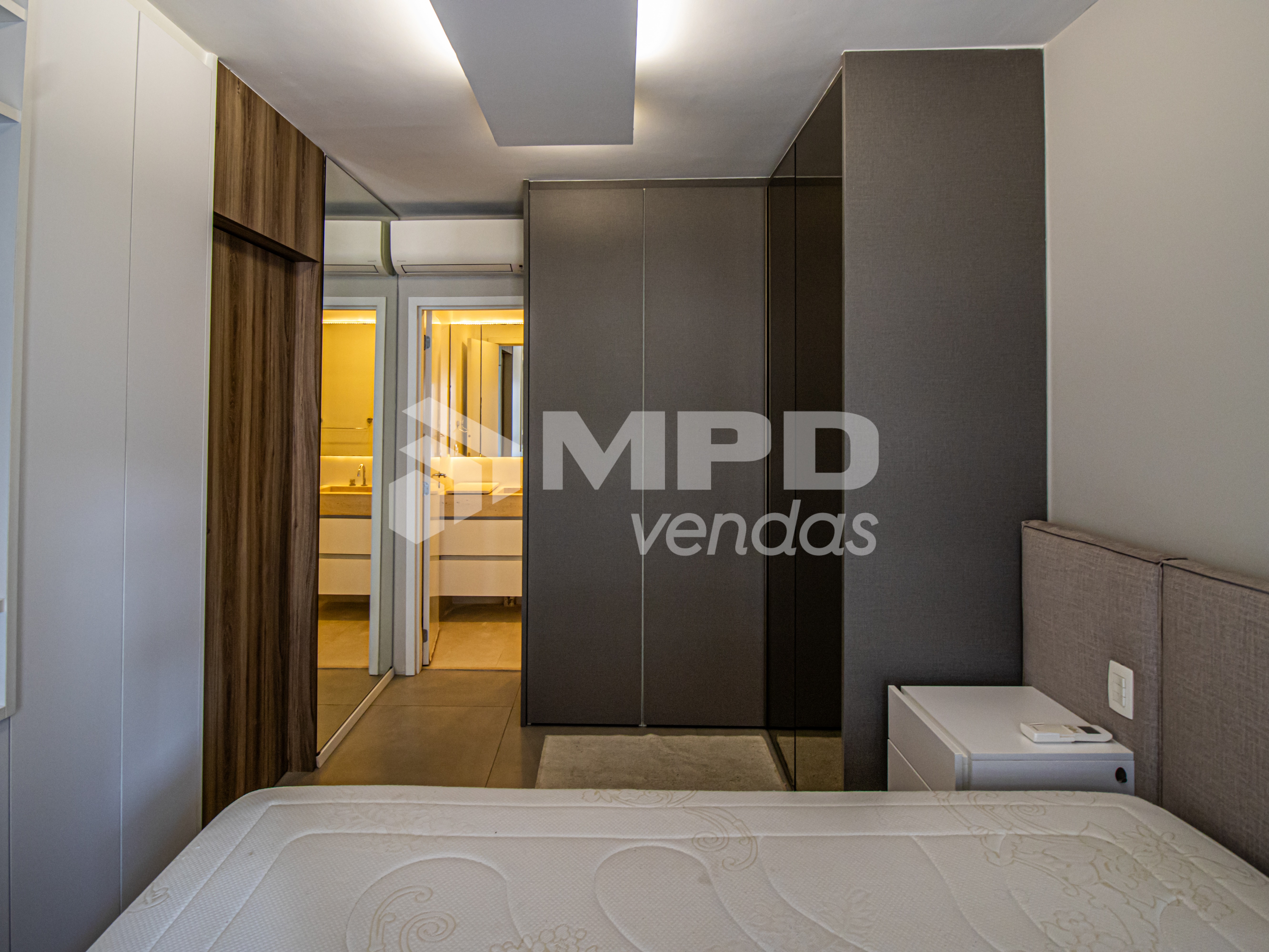 Apartamento à venda com 1 quarto, 49m² - Foto 12