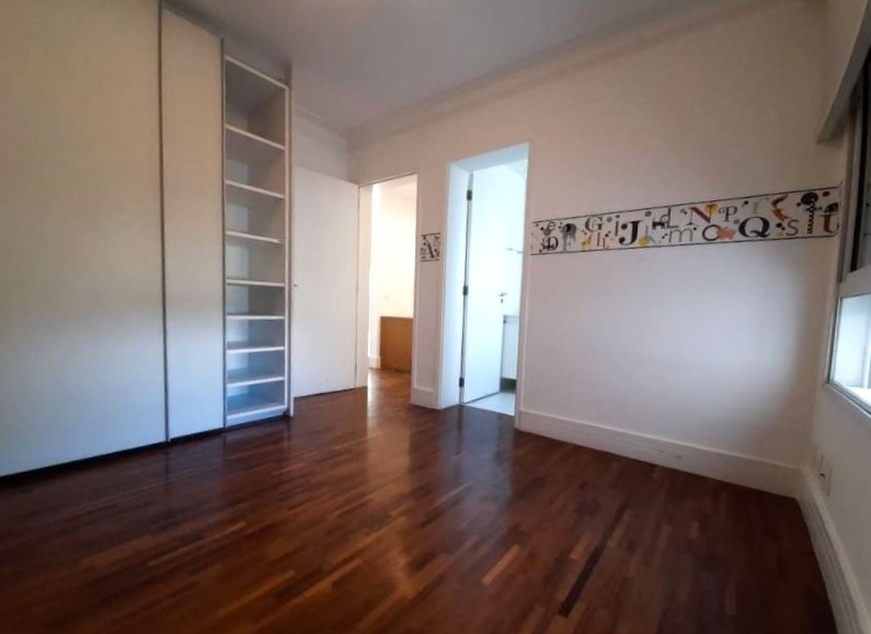 Apartamento para alugar com 3 quartos, 196m² - Foto 10