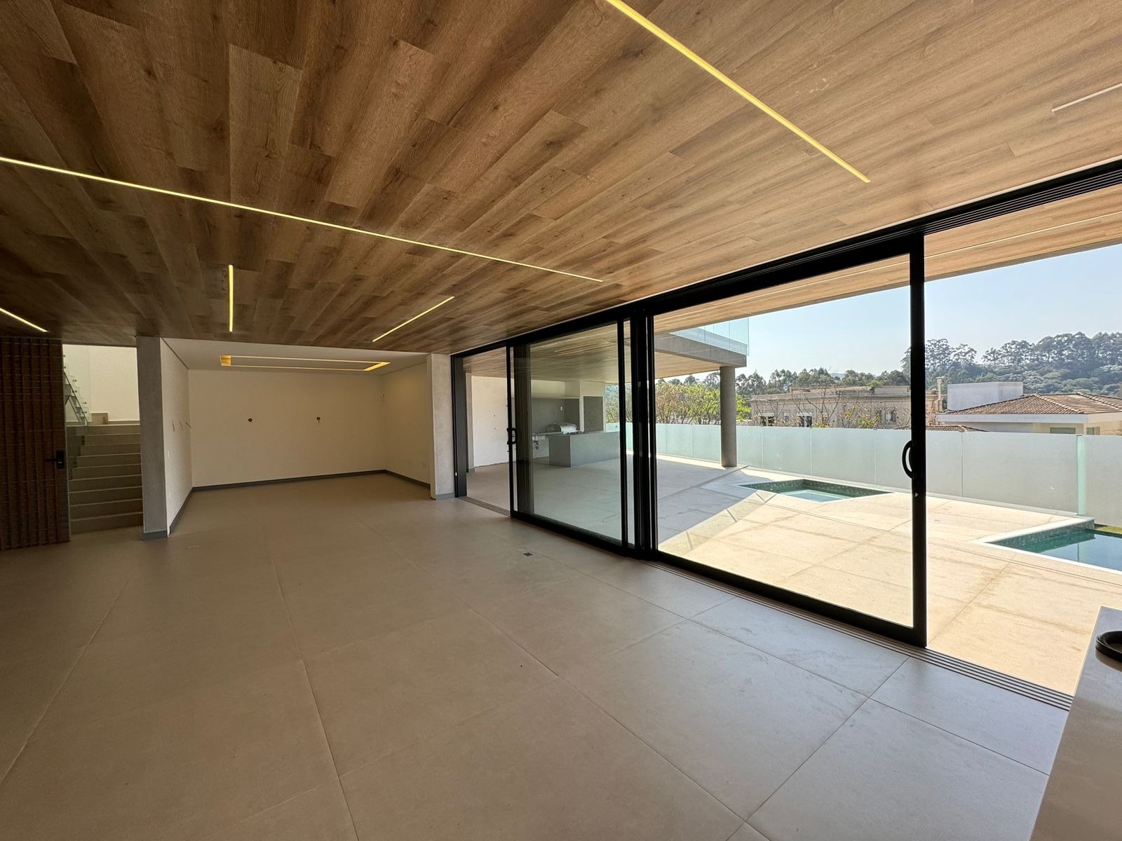 Casa à venda com 4 quartos, 597m² - Foto 29