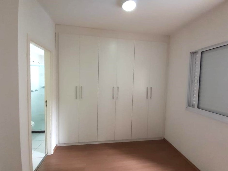 Apartamento para alugar com 3 quartos, 85m² - Foto 14