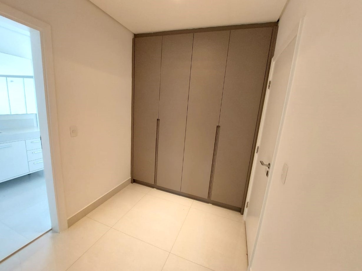 Sobrado à venda com 4 quartos, 382m² - Foto 6