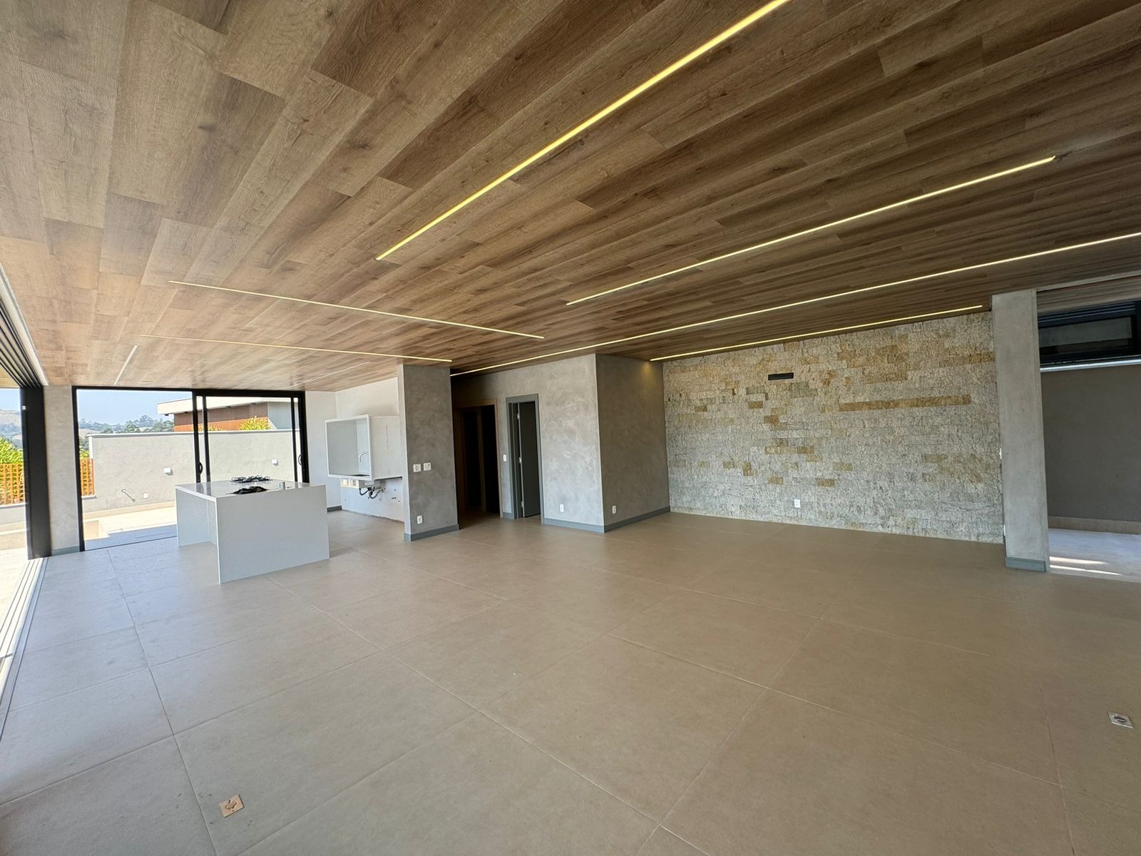 Casa à venda com 4 quartos, 597m² - Foto 6