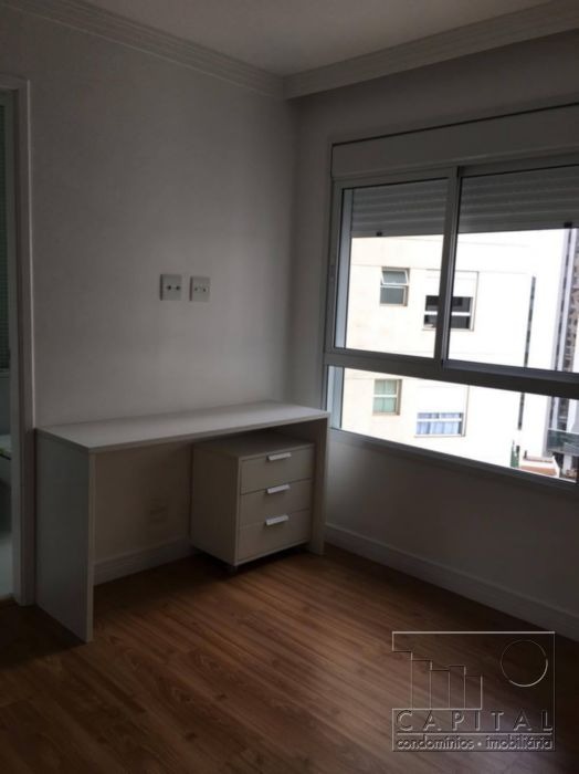 Apartamento para alugar com 3 quartos, 196m² - Foto 19