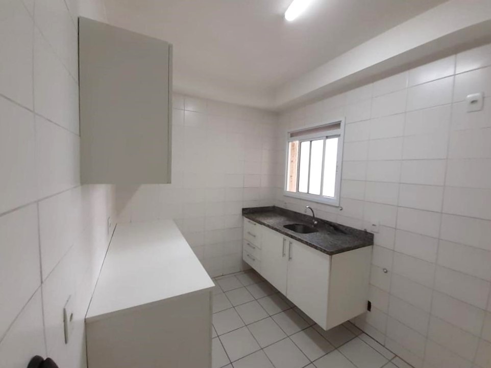 Apartamento para alugar com 3 quartos, 85m² - Foto 6